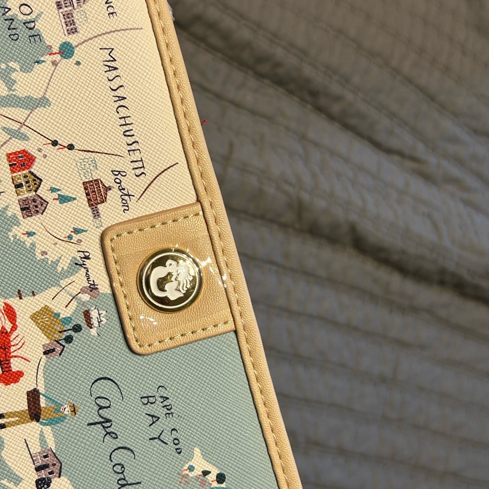 Spartina 449 Light Blue Nautical Map Zip Wallet - Picture 2 of 5